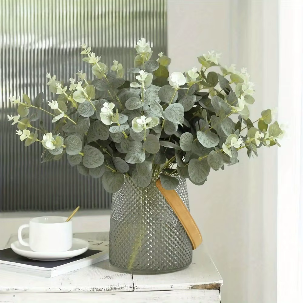 Tiges de feuilles d'eucalyptus