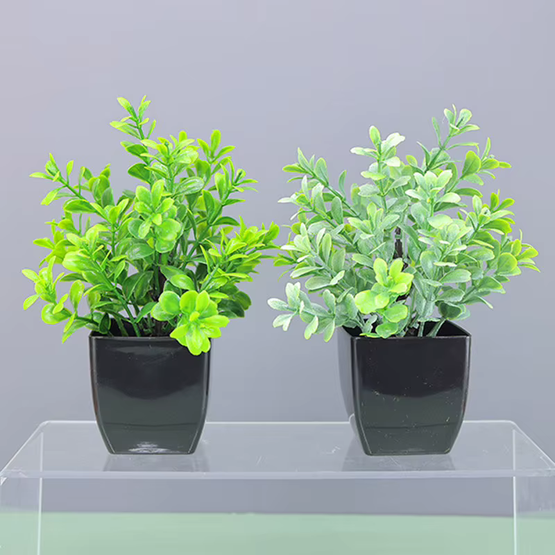 Plantes artificielles bonsaï vert en pot