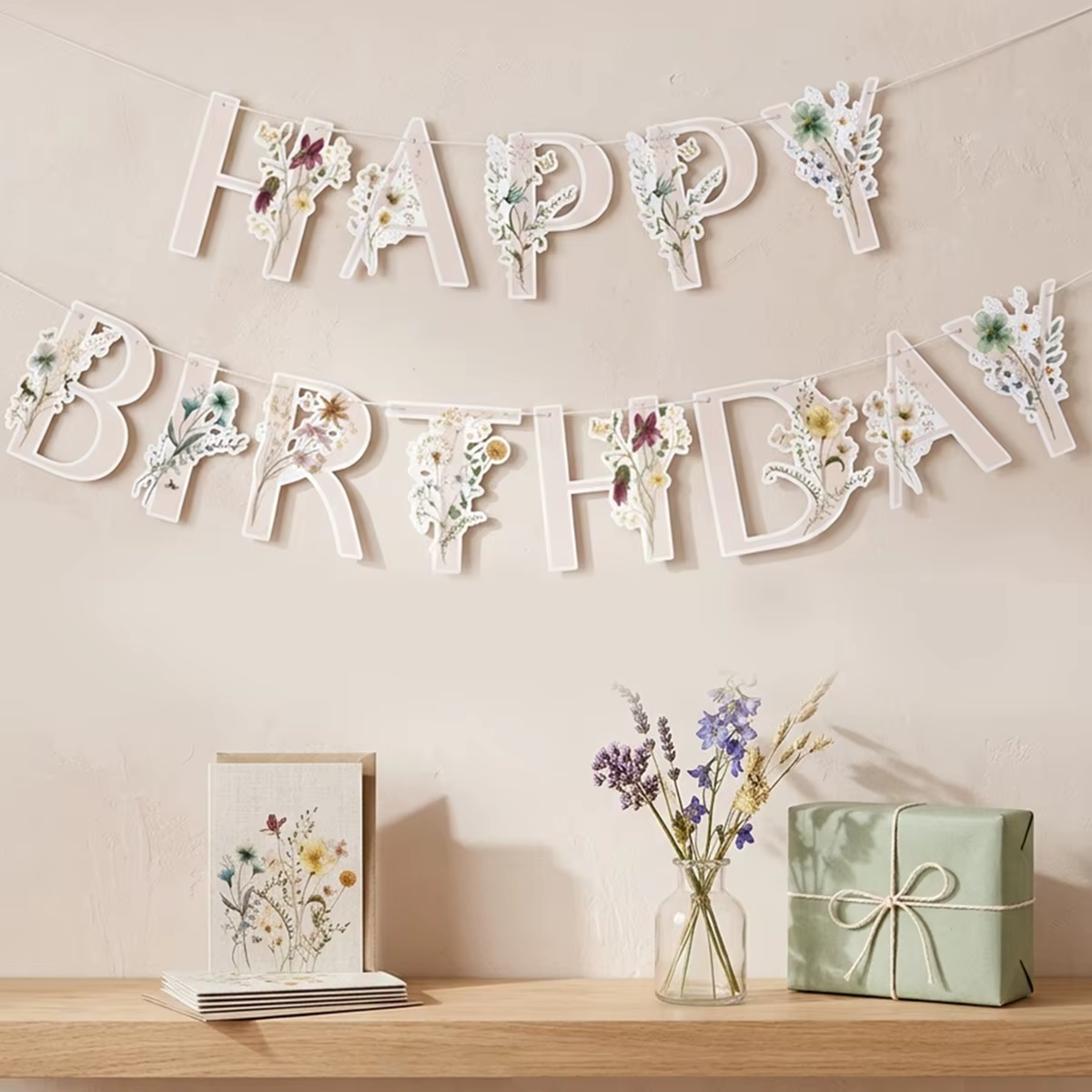 Bannière en papier motif fleurs sauvages