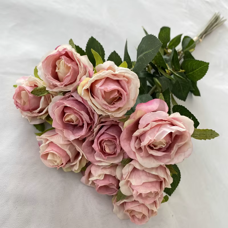 Bouquet de roses bulgares artificielles