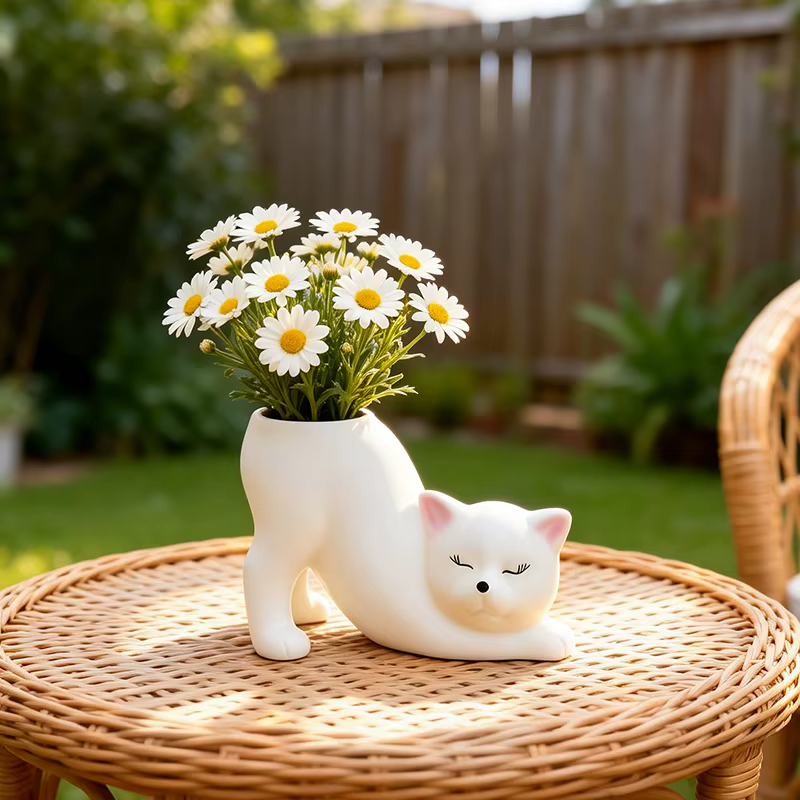 Pot de fleurs fantaisie en résine en forme de chat bouclé