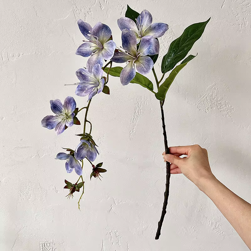 Fleurs artificielles suspendues de jasmin
