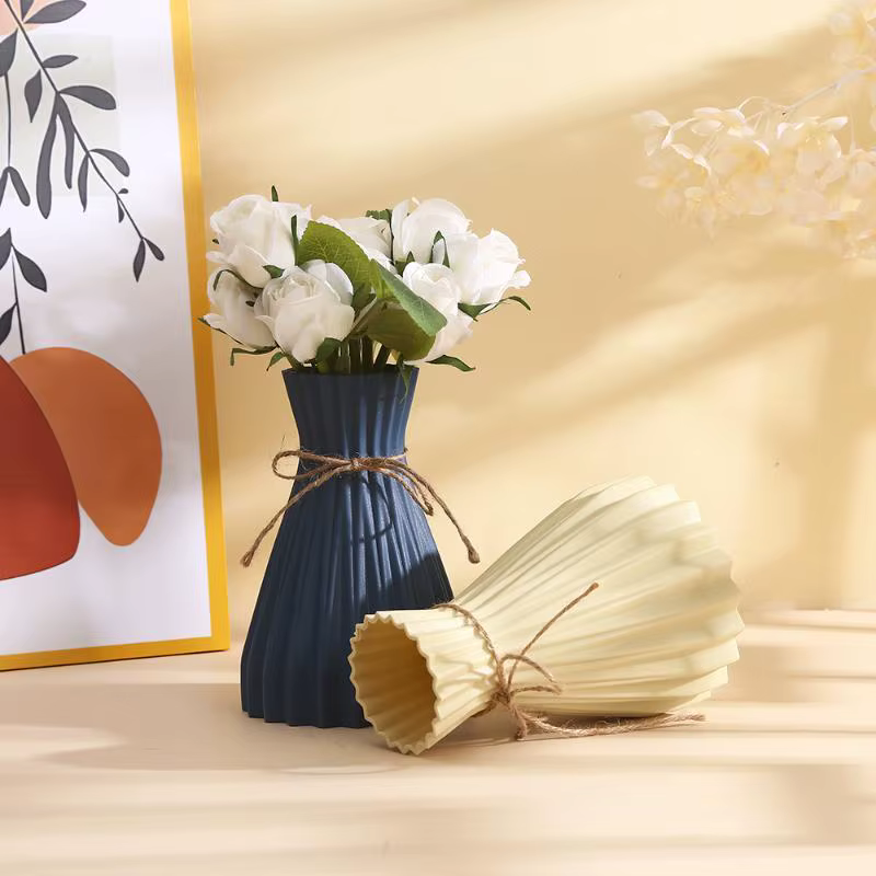 Vase à fleurs plissé en origami