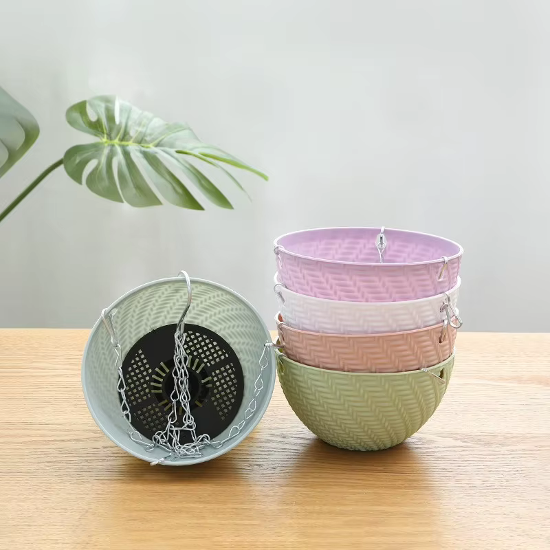 Jardinière suspendue tissée avec crochet en métal et plateau de drainage – Panier décoratif suspendu à chaîne pour plantes d'intérieur