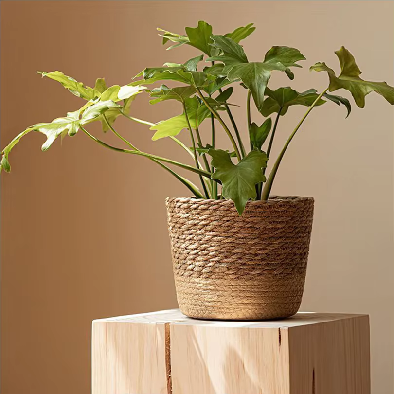Panier de rangement en rotin tressé à la main pour plantes et fleurs