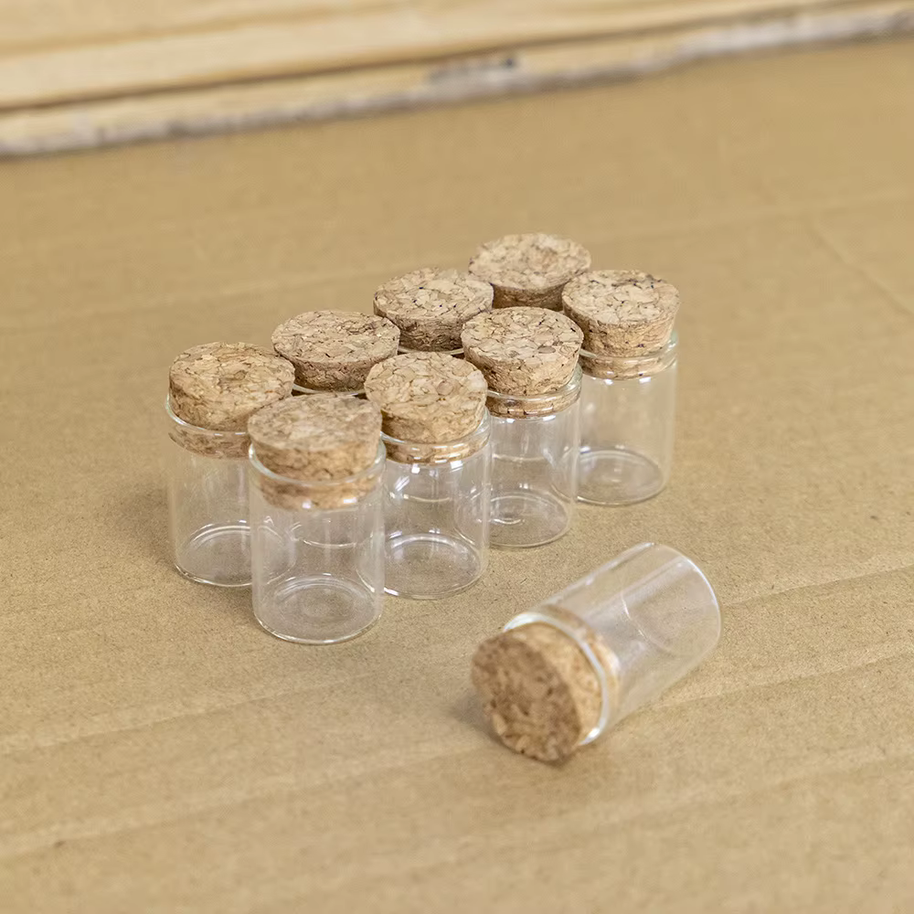 Bouteilles en verre avec bouchon