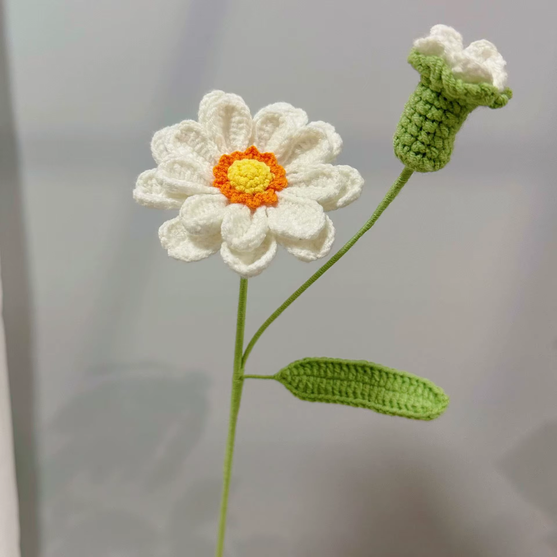 Bouquet de fleurs tricotées mignonnes