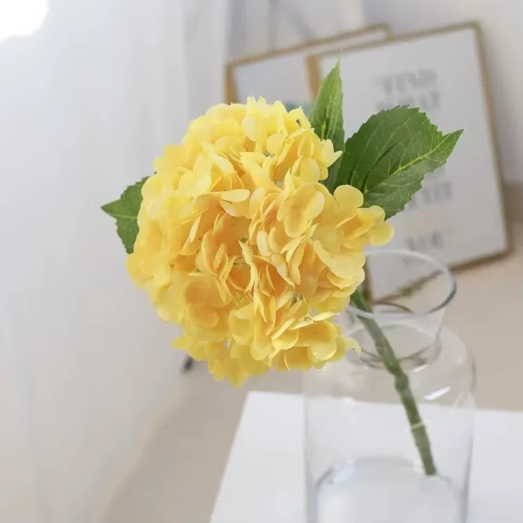 Fleurs artificielles en film de latex