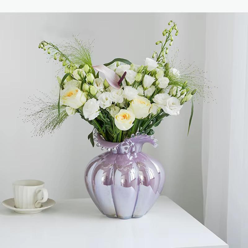 Vase en verre en forme de bourgeon de fleur de citrouille