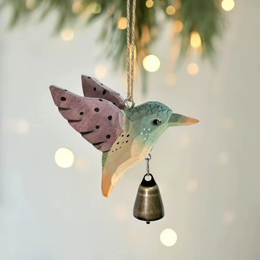 Figurine d'oiseau colibri sculptée à la main en bois avec clochette