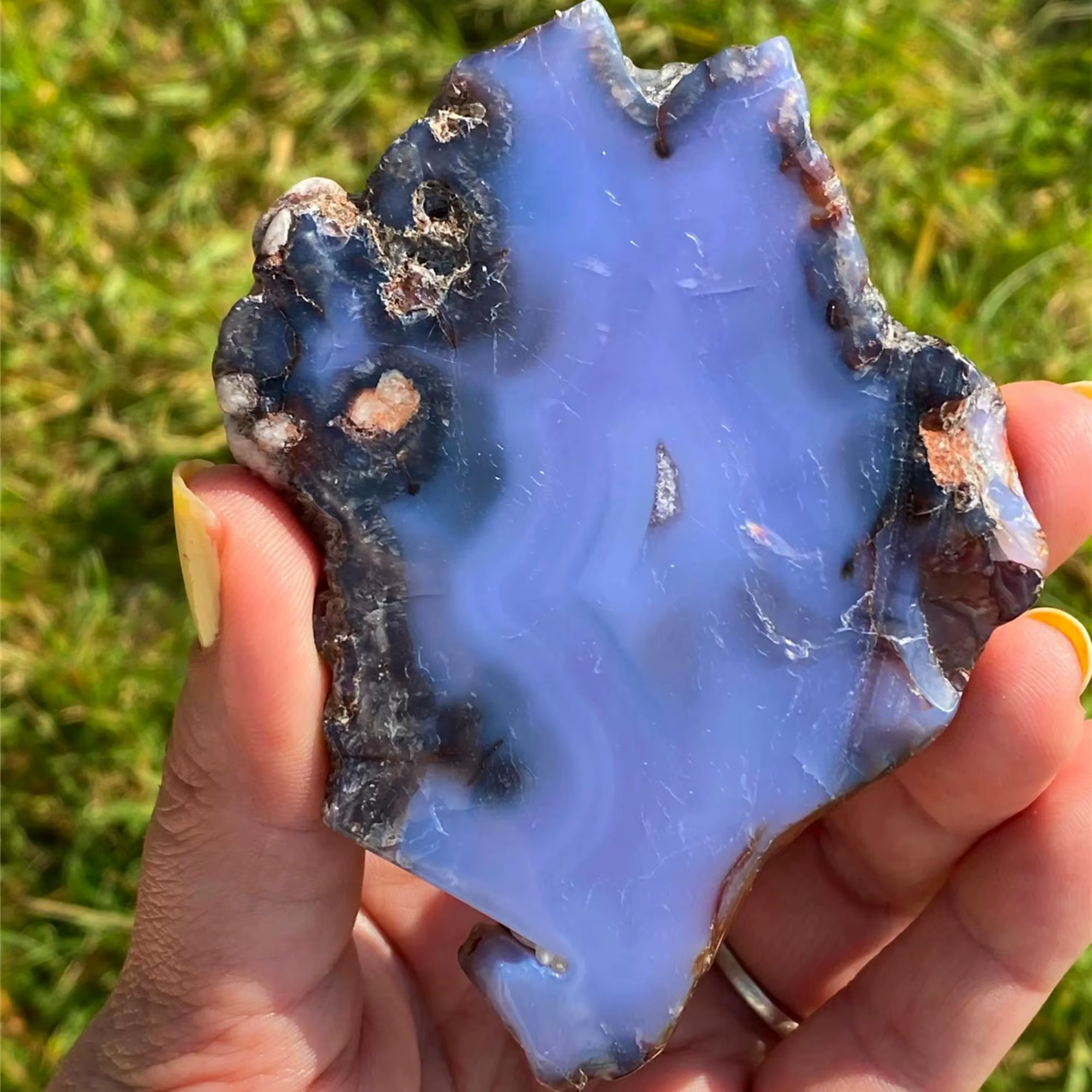Tranche d'agate bleue naturelle