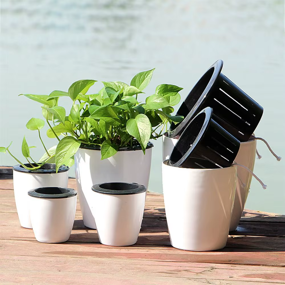Panier de jardinage automatique en plastique pour plantes auto-arrosantes