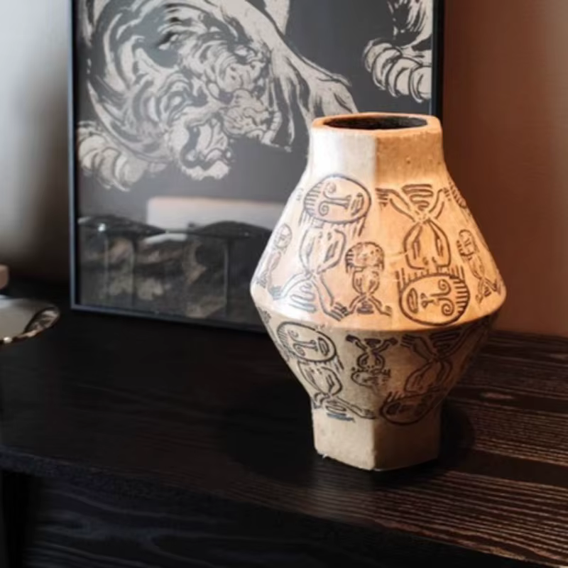 Vase Totem Tribal Vintage