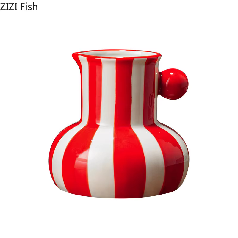 Vase en céramique créatif à rayures colorées