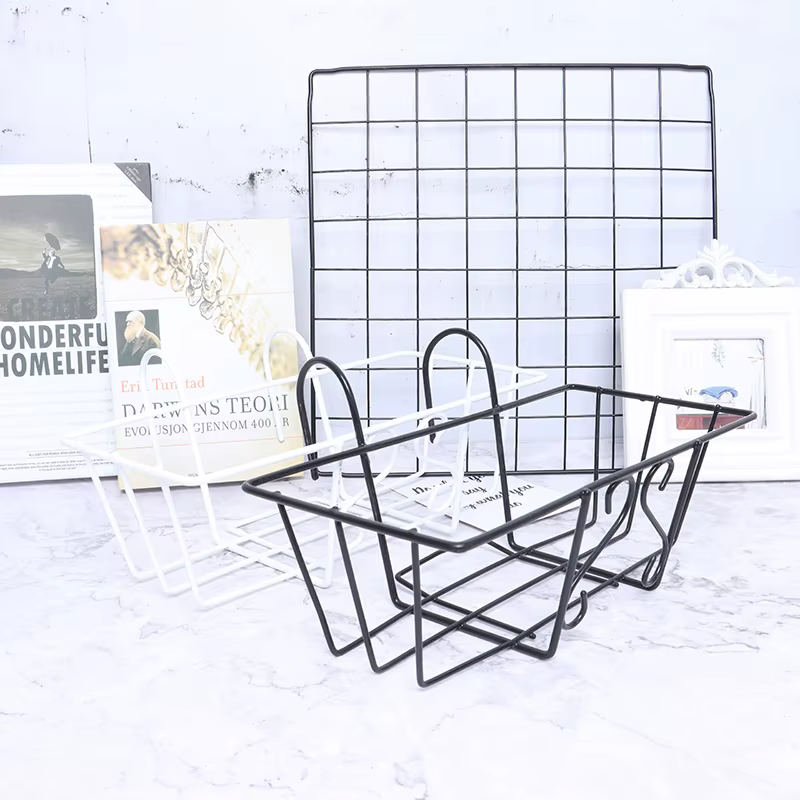 Étagère suspendue, panier
