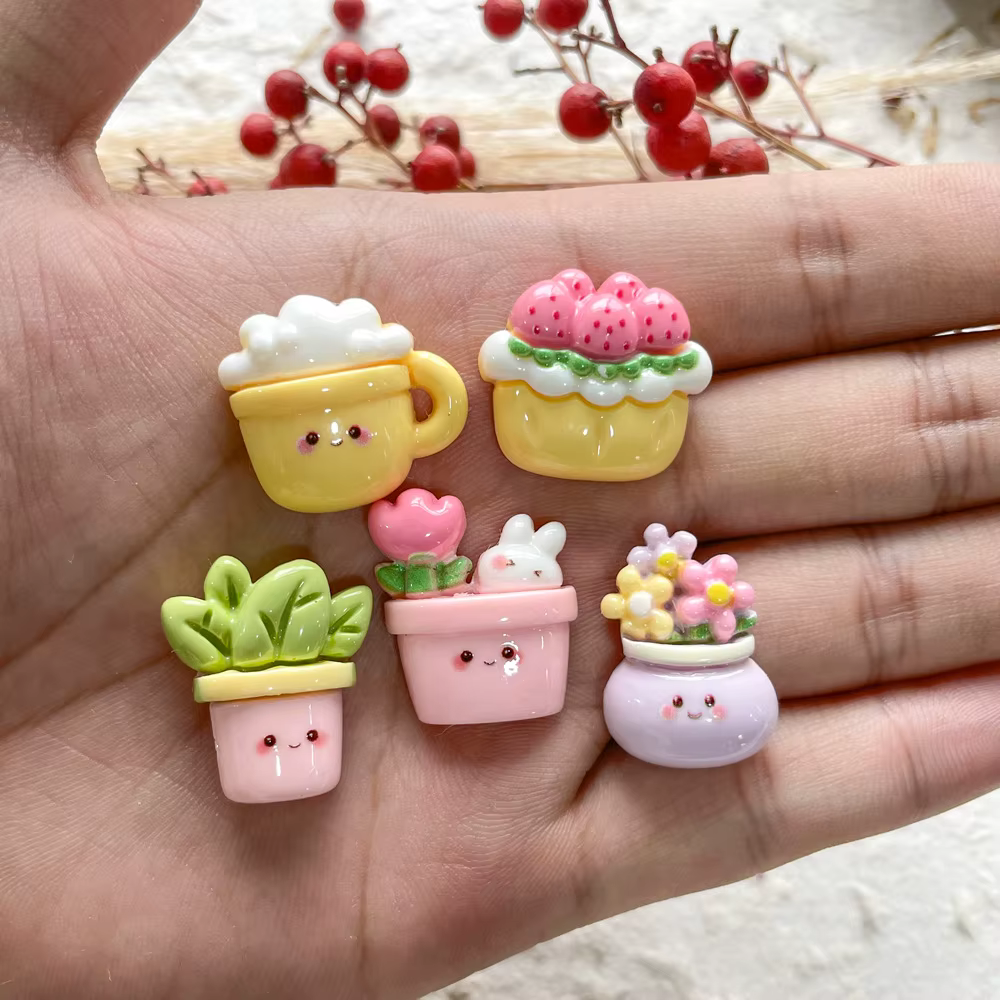 10 pièces d'accessoires décoratifs en résine en forme de plantes en pot