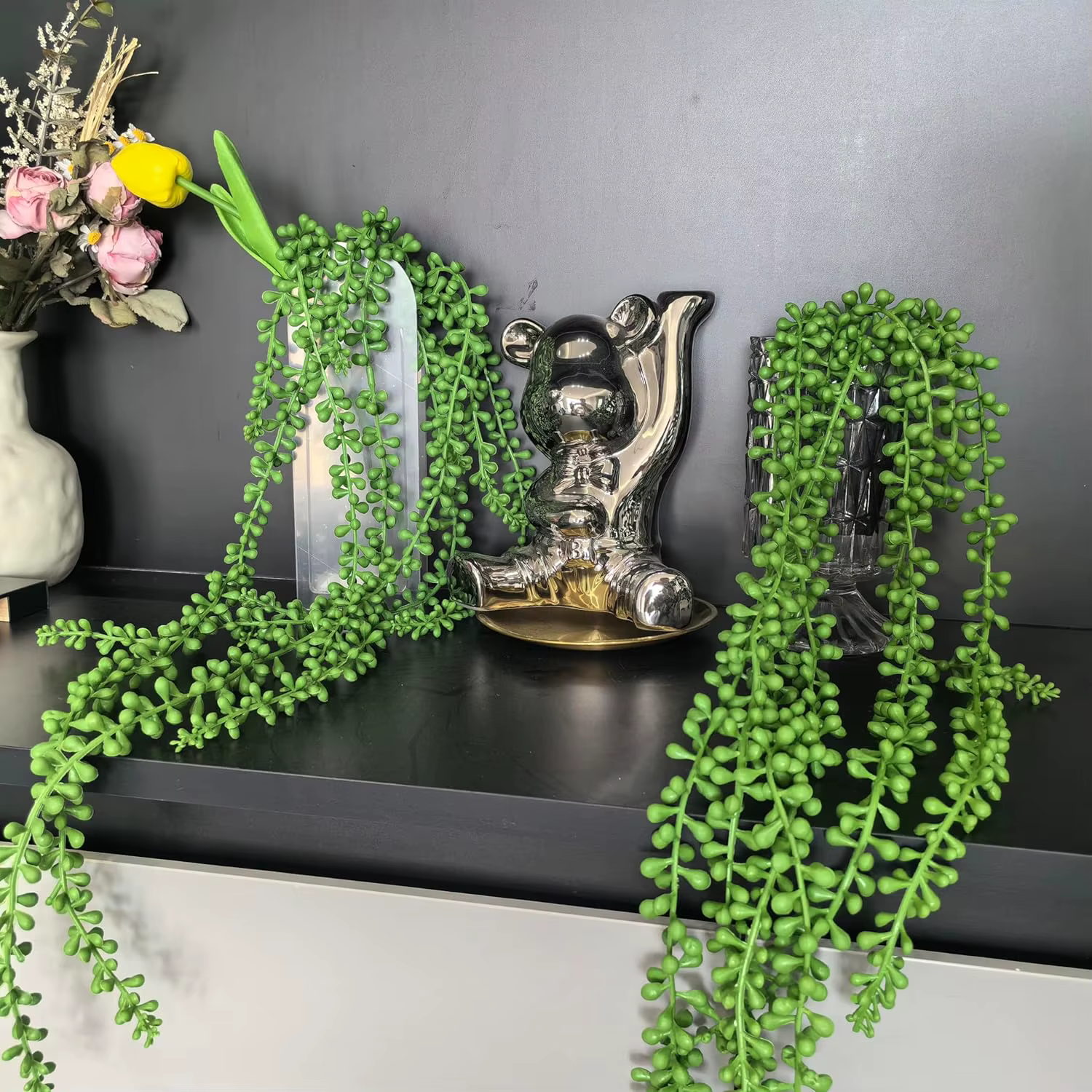 Plantes succulentes artificielles suspendues