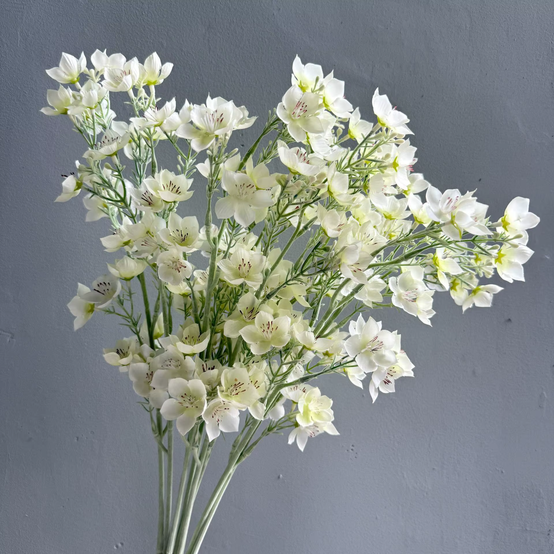 Lot de 6 fleurs artificielles en soie