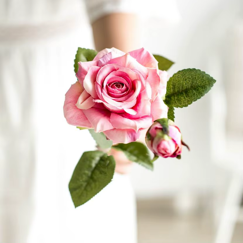 Grandes roses artificielles en soie roses