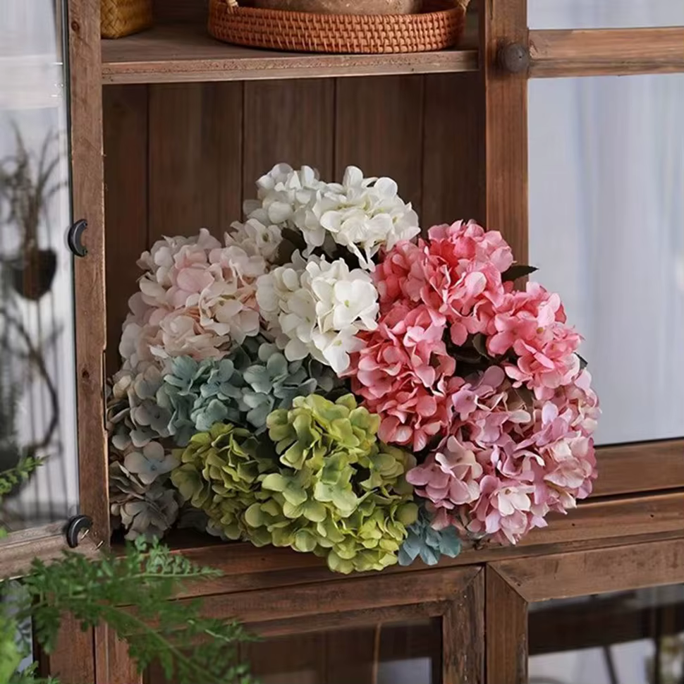 Fleurs artificielles en soie