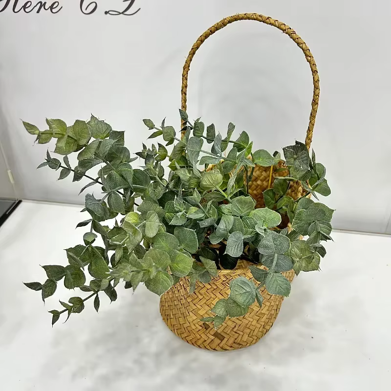 Plantes d'eucalyptus artificielles en plastique