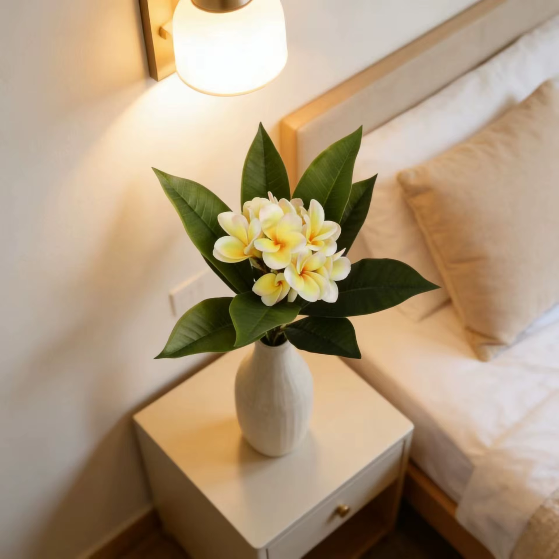 Fleurs artificielles Plumeria 35 pouces