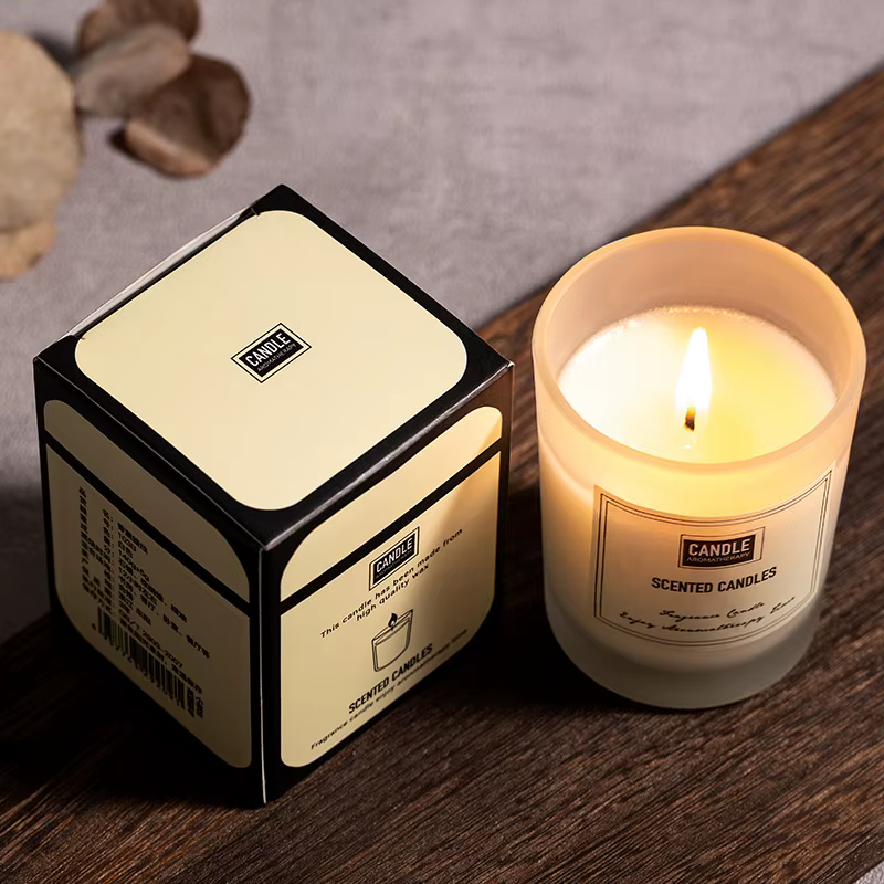 Bougie d'aromathérapie au parfum de plantes européennes modernes