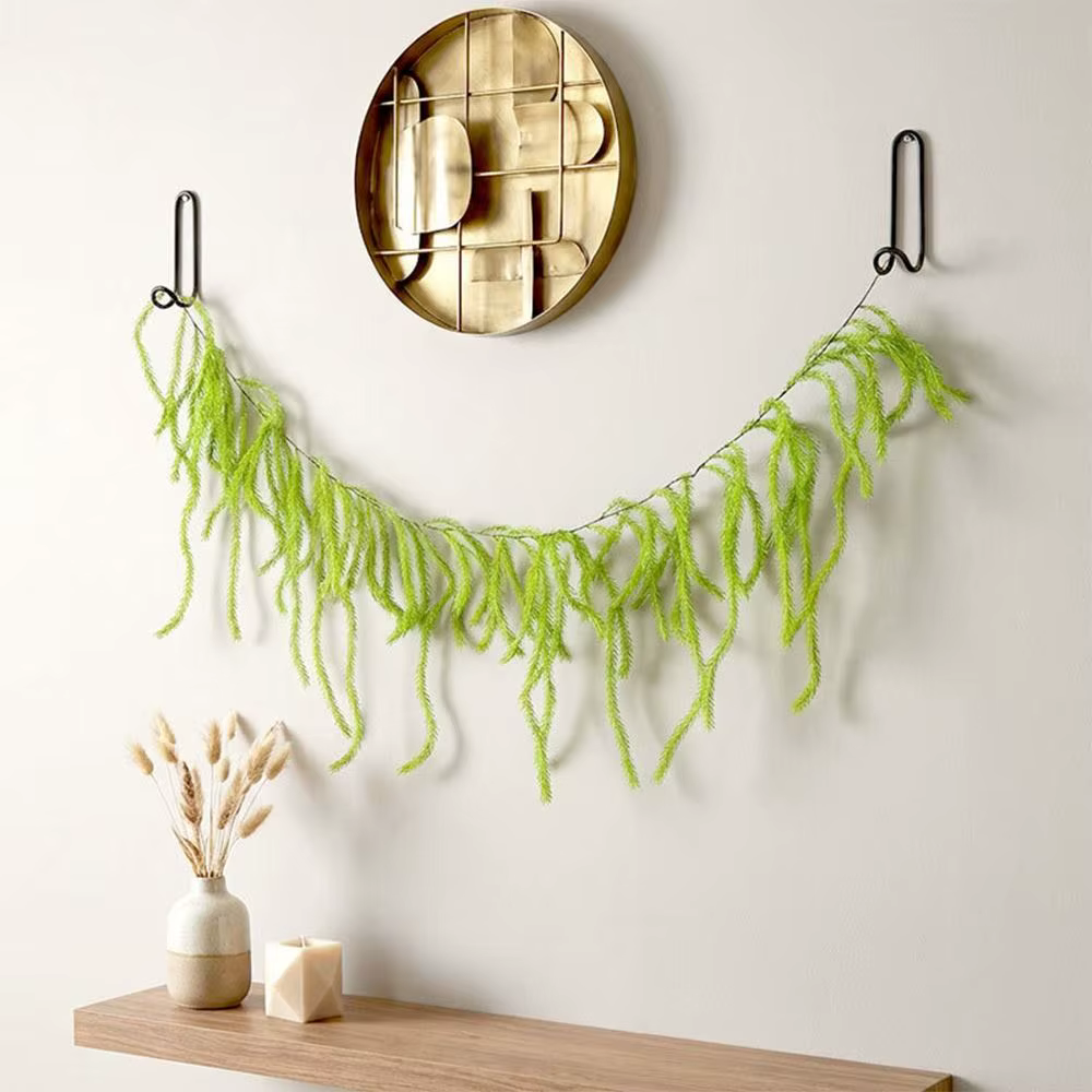 Plante artificielle verte en plastique