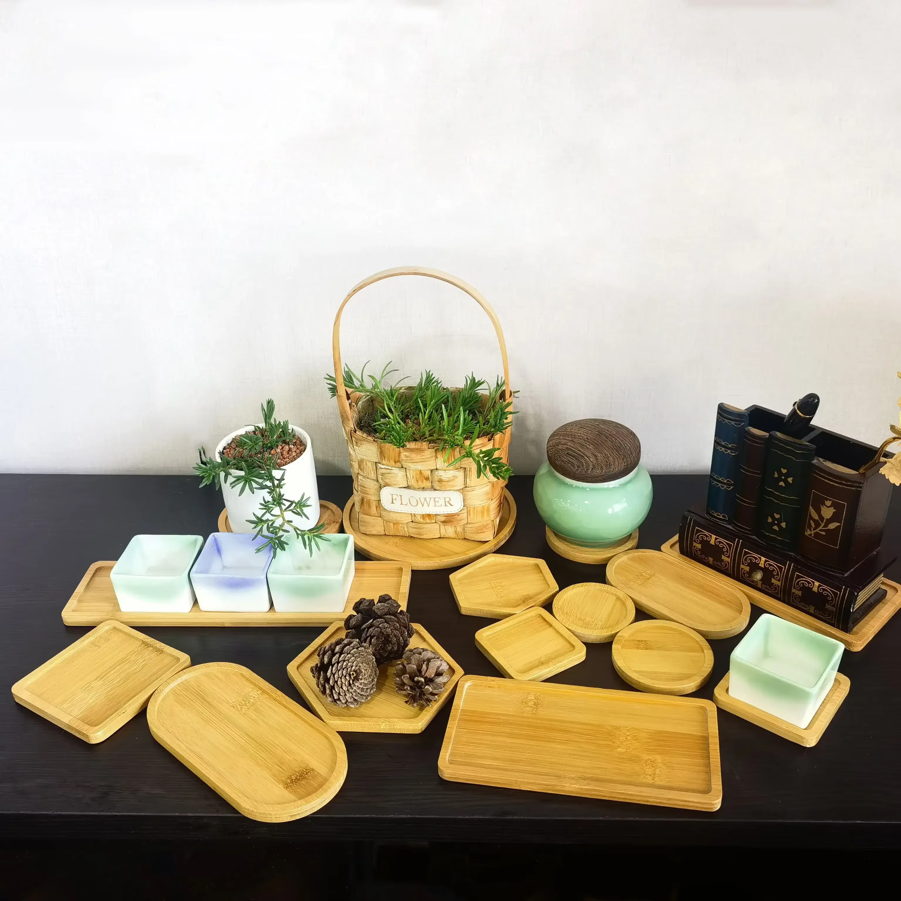 Mini pot à plantes en bambou T1