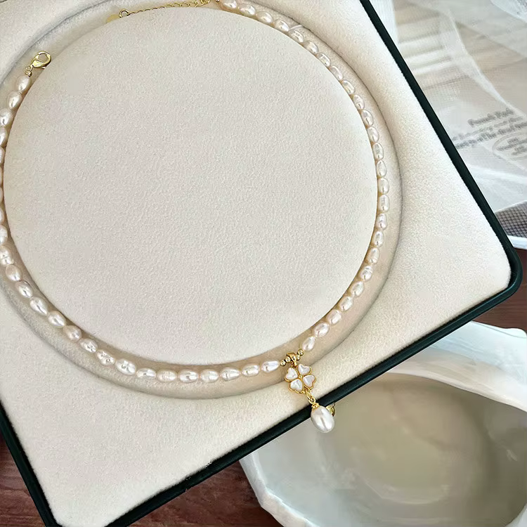 Nouveau Style élégant fleur porte-bonheur de haute qualité 100% perle d'eau douce naturelle 14K or rempli dames pendentif collier bijoux cadeaux