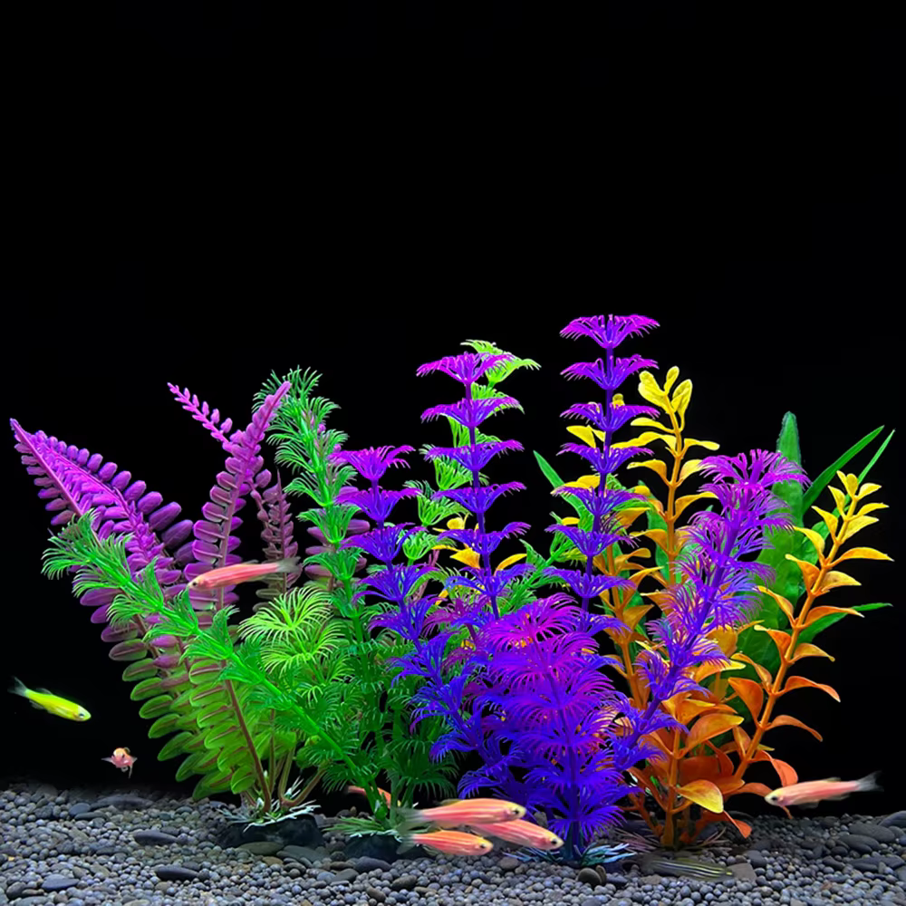 Plantes aquatiques simulées en plastique pour l'aménagement paysager des aquariums