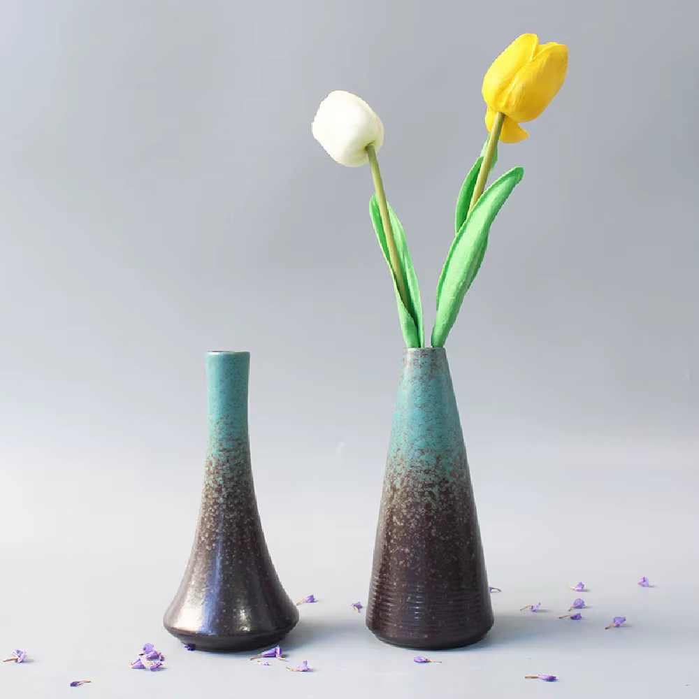 Petit Vase à fleurs en céramique