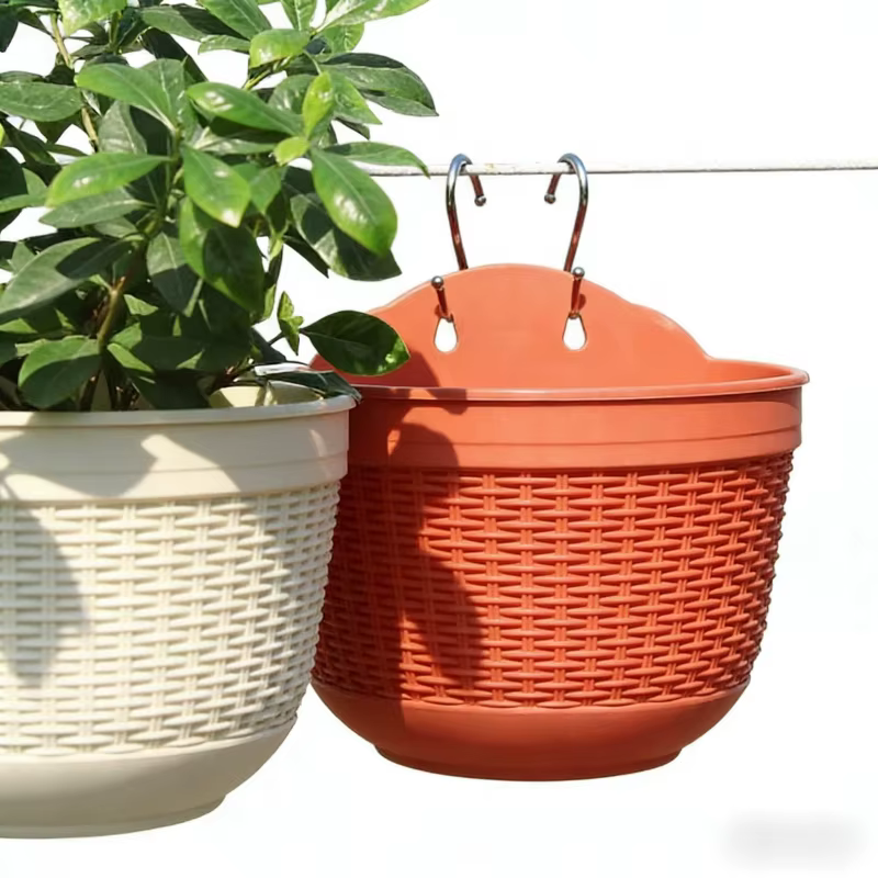 Pot de fleurs suspendu pour balcon