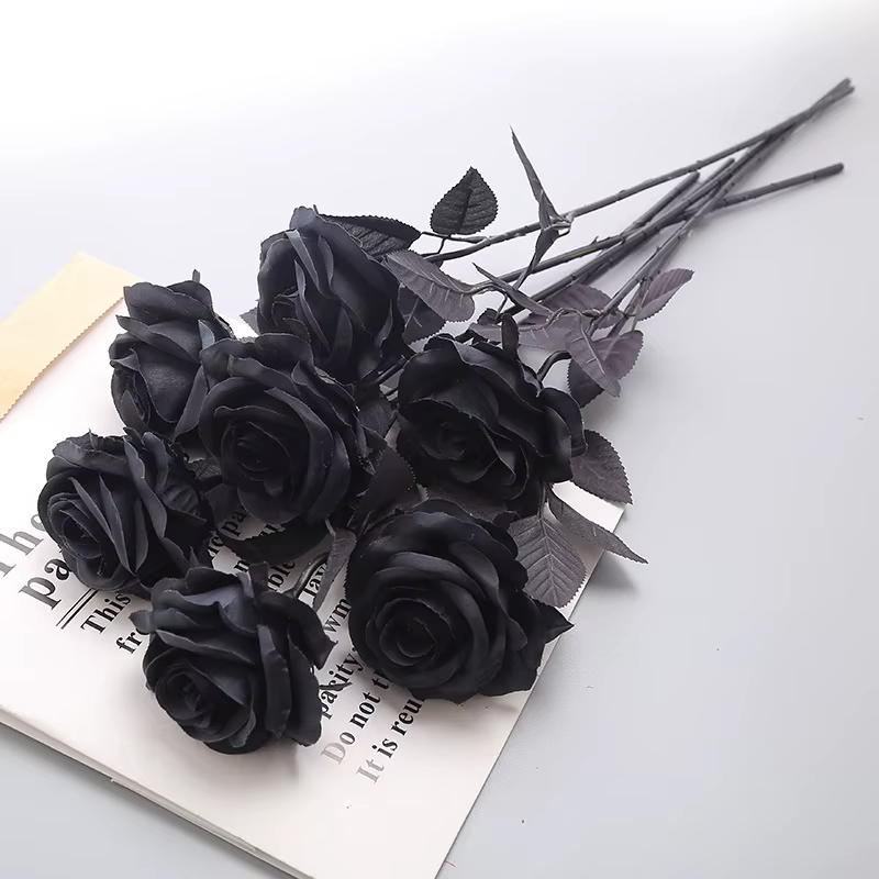 Roses Artificielles Noires