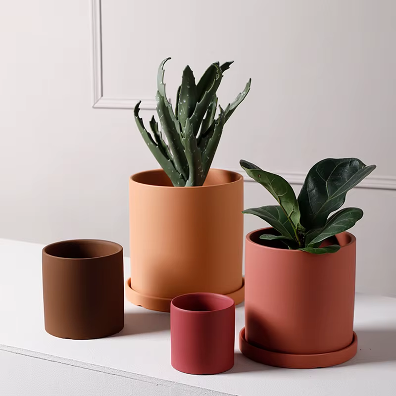 Pot de fleurs cylindrique en céramique colorée