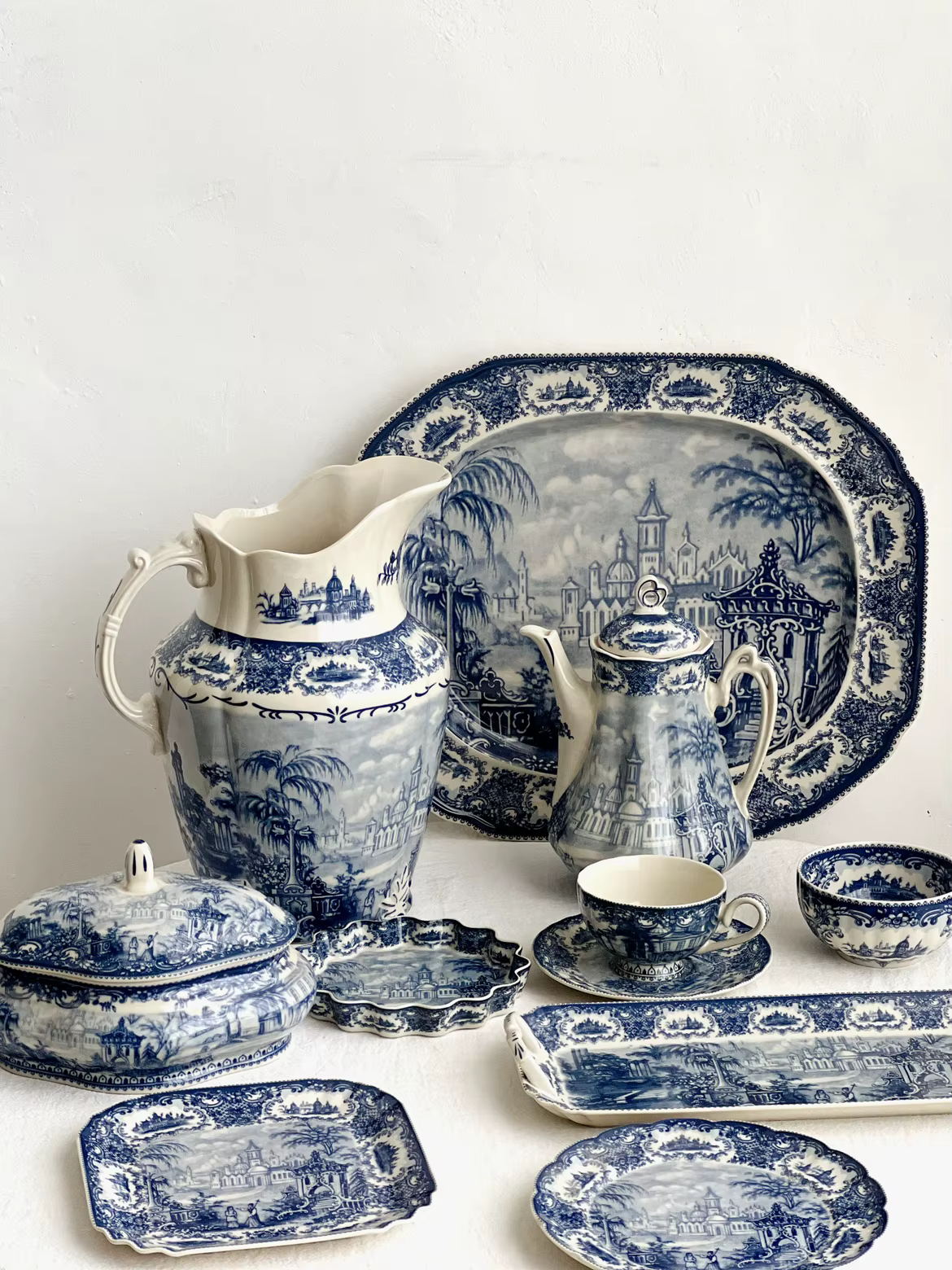 Vase en céramique de la série bleue