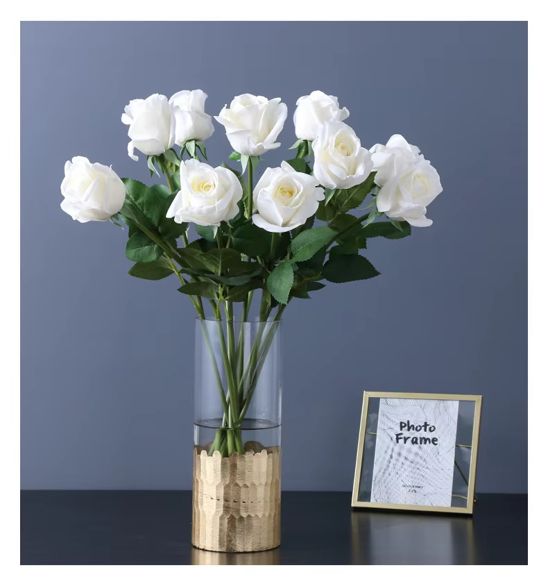 Simulation de roses artificielles en Latex