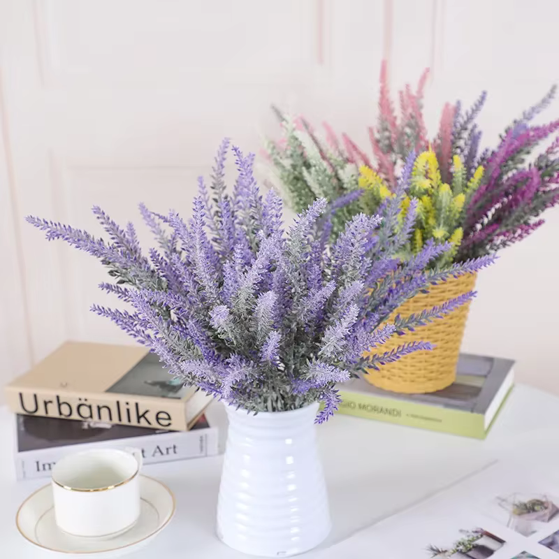 Bouquet de fleurs artificielles en plastique