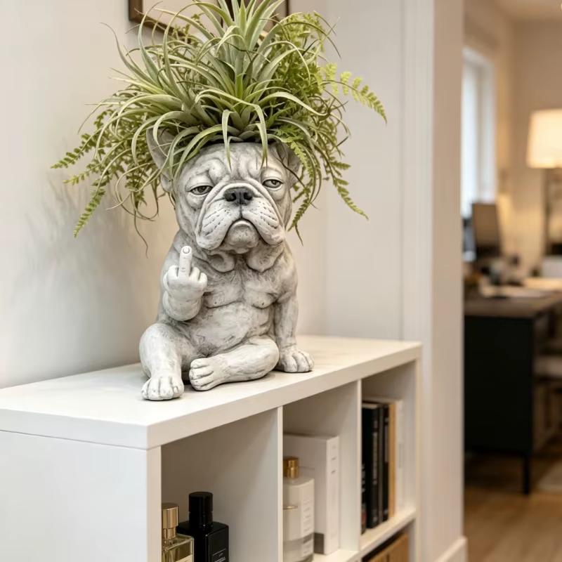 Pot de fleurs amusant en forme de chien