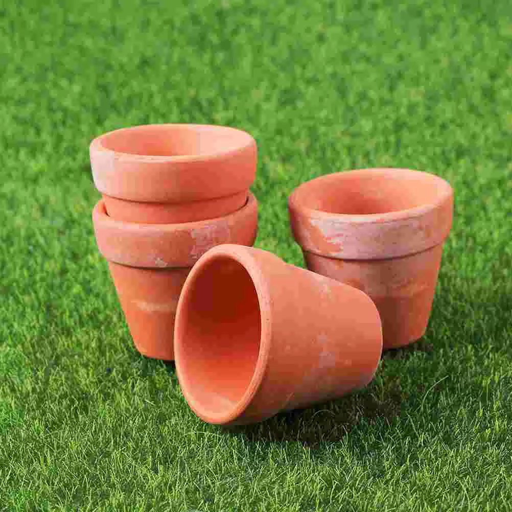 Petit Pot de Fleur en Argile pour Décoration d'Extérieur