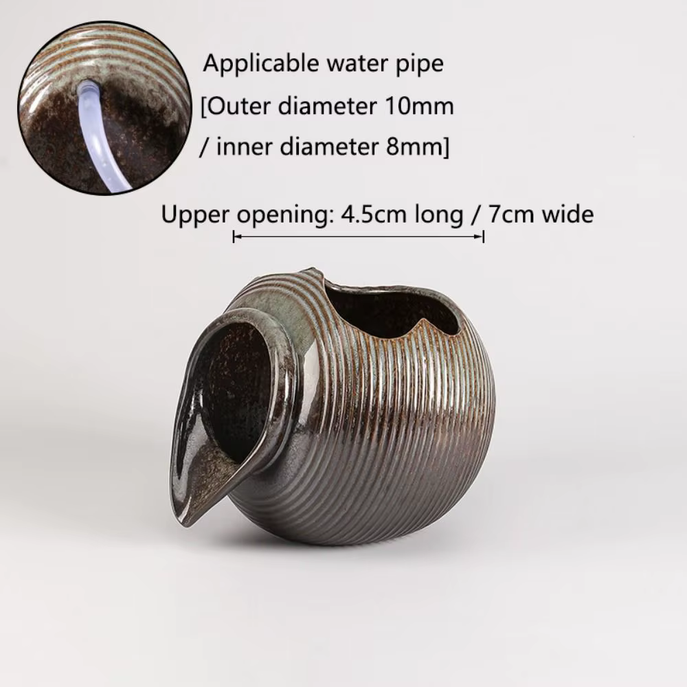Pot à fleurs en argile à ouverture supérieure avec circulation d'eau