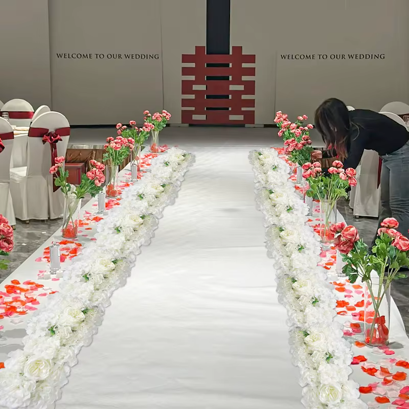 Arrangements de fleurs artificielles 2026 pour décorations de mariage en extérieur