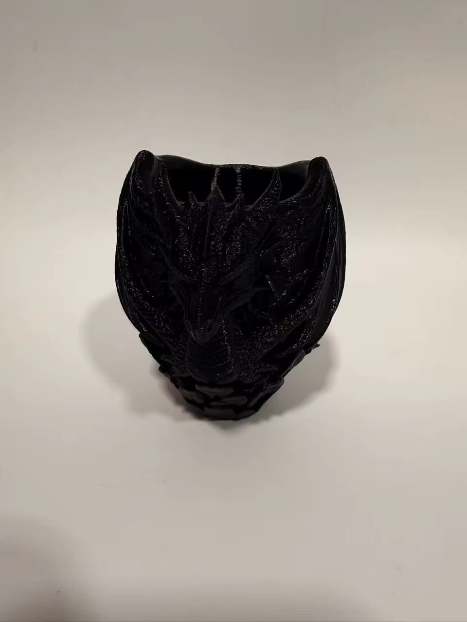 Pot de fleurs tête de dragon imprimé en 3D