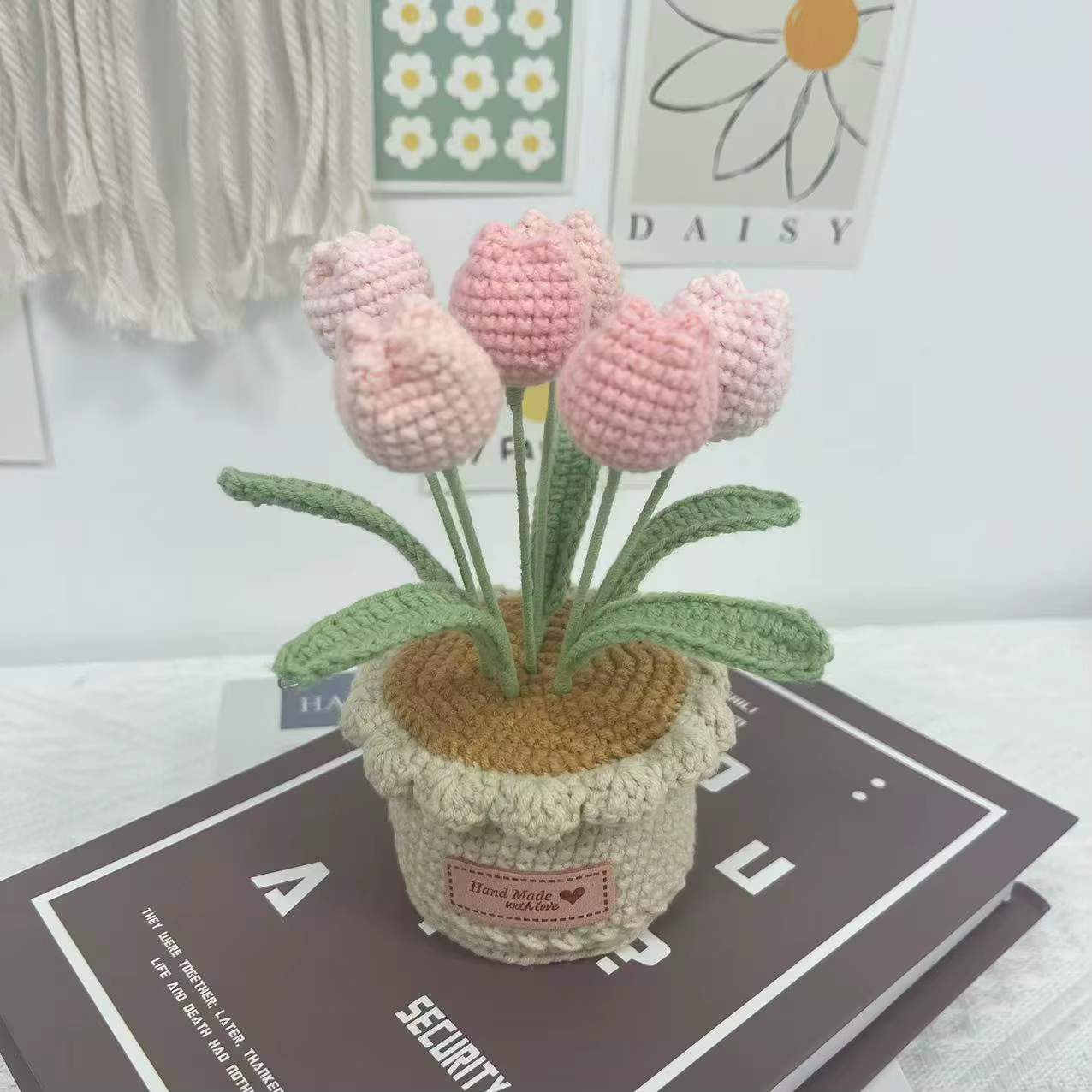 Pot de fleurs en forme de tulipe fini
