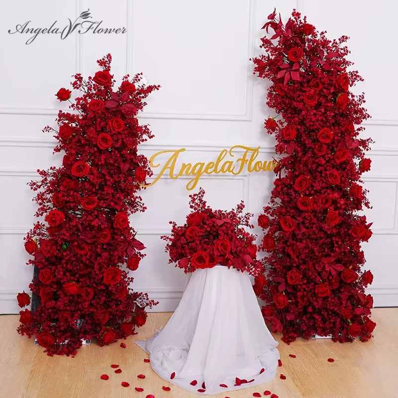 Branche de fleur de souffle de bébé rouge romantique