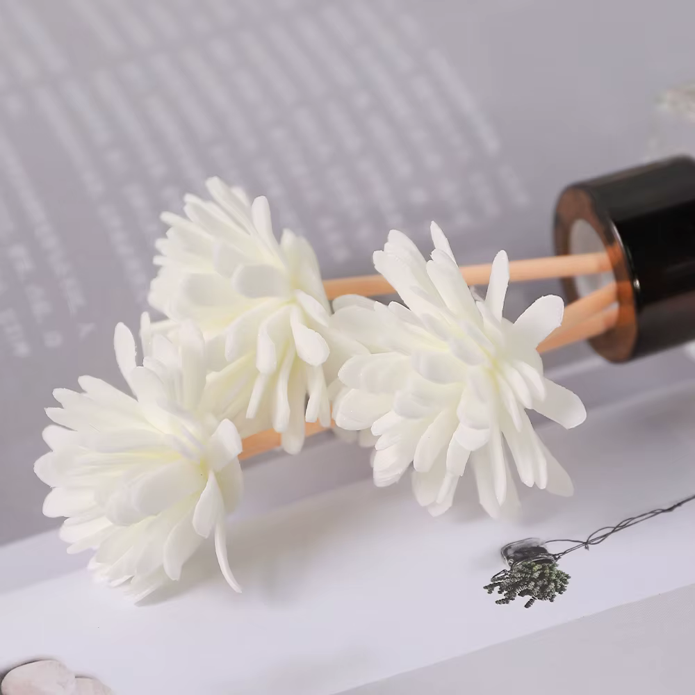 Fleur artificielle en mousse blanche-neige