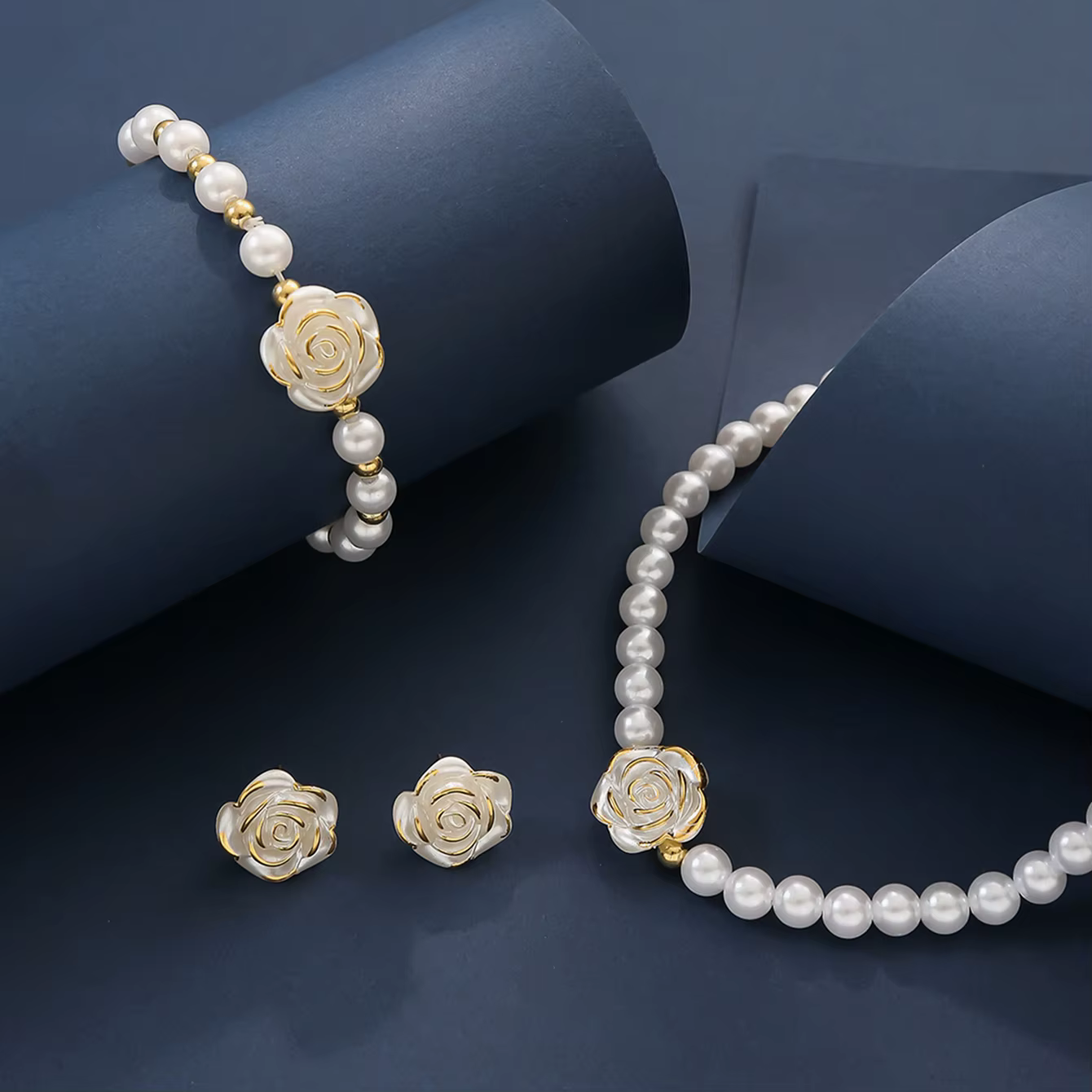 Collier et Bracelets en Imitation de perles pour femmes, élégant, fleur délicate, boucles d'oreilles, polyvalent, quotidien, fête, Banquet, mariage, bijoux cadeaux