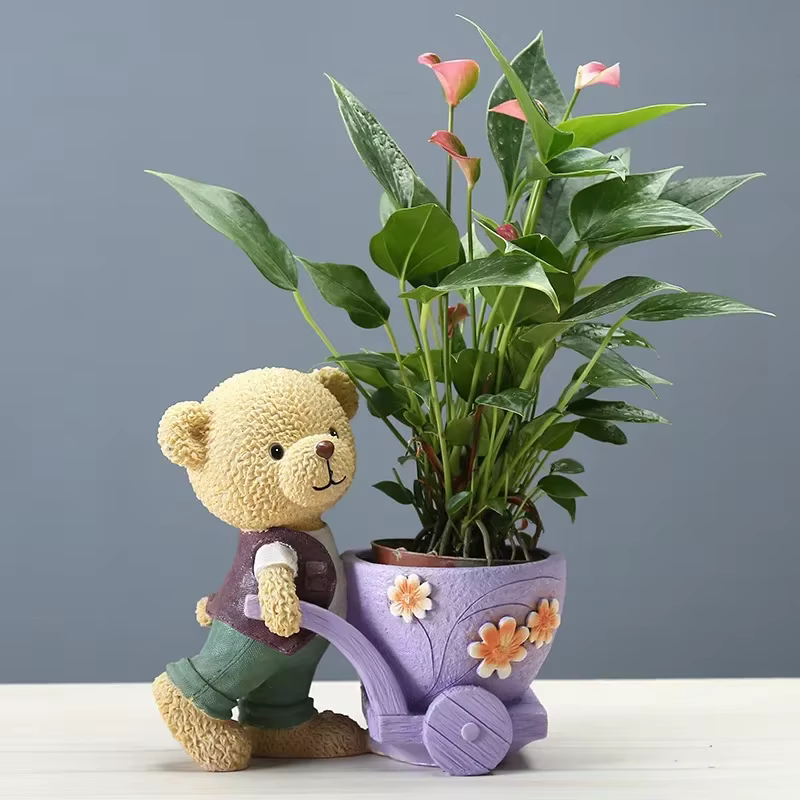 Pot de fleurs de dessin animé pour la maison