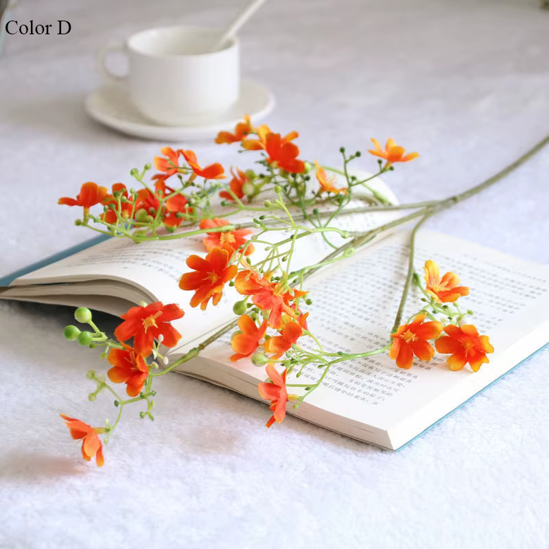 Belles petites fleurs artificielles lilas