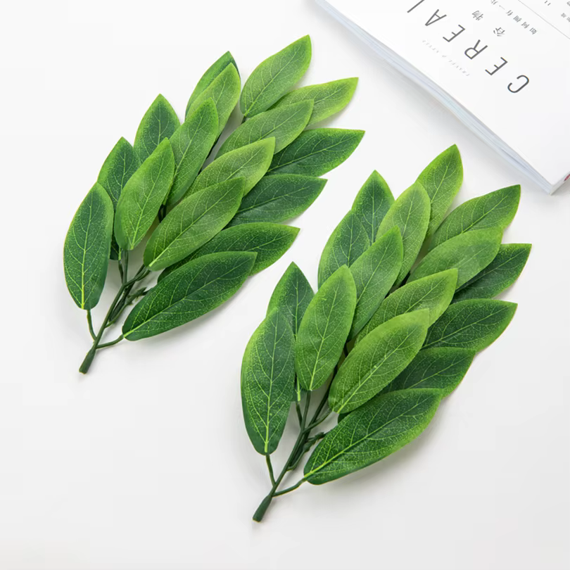 Plantes artificielles en soie verte